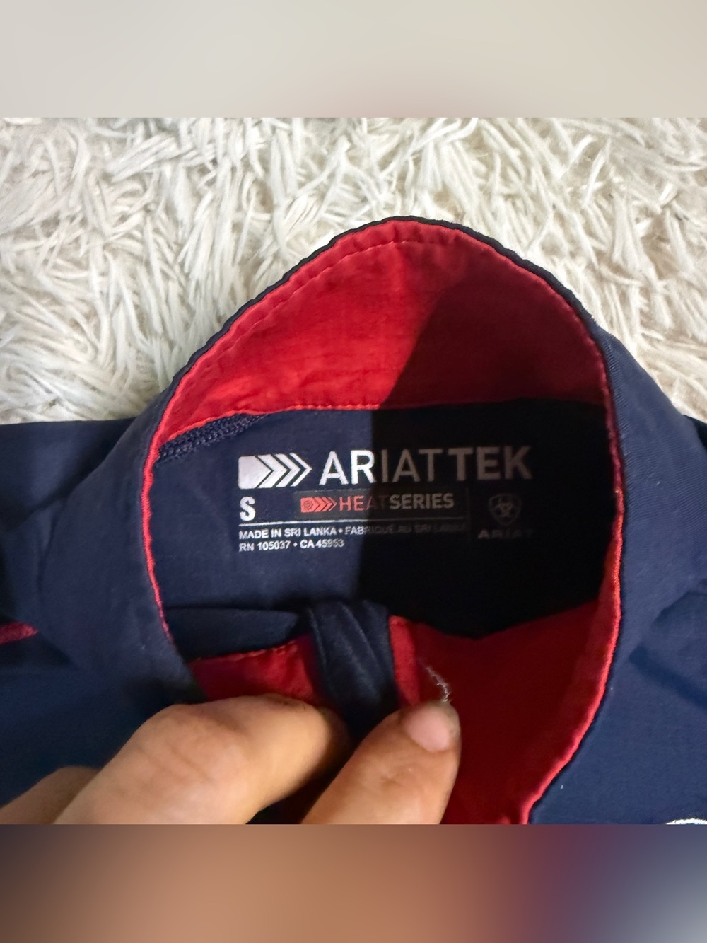 Women’s Small Navy Ariat Long Sleeve Horseback Riding Sunshirt. Good Condition. - Picture 4 of 4